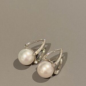 Elegant Silver Pearl Earrings